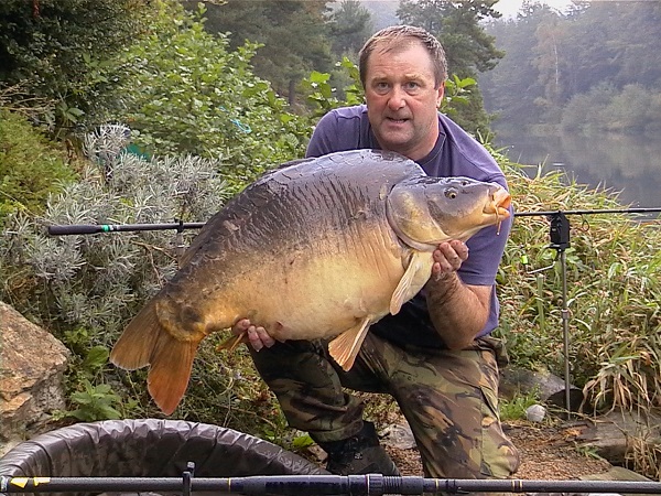 Carp Rigs to Catch a Monster Carp at Villefond - Angling Lines Blog 🎣