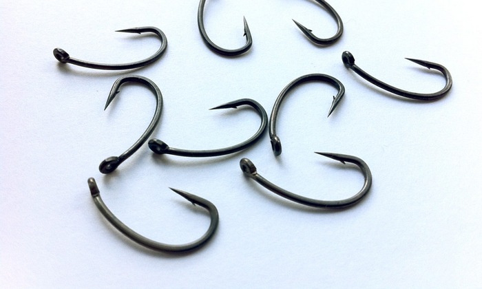 Small or big carp hooks… which are more effective? - Angling Lines Blog 🎣