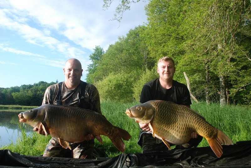 9 French Carp Fishing Lakes Perfect For Groups Of 4 Anglers - Boux2